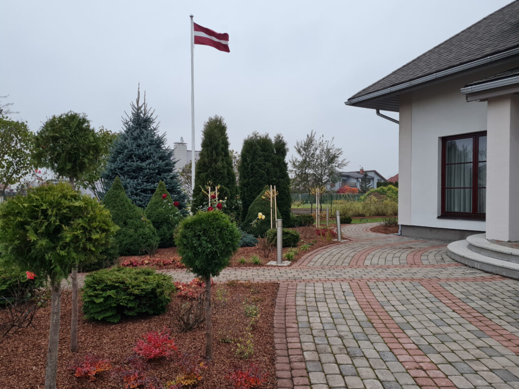 Bez adreses 8d8d159b-080d-4897-bc82-c0f25807fa88